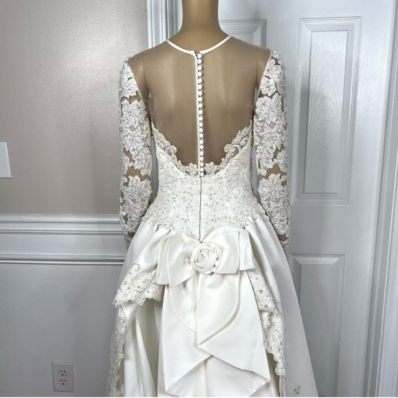 Oleg Cassini Off White Beaded Bodice Long Sleeves Trumpet Wedding Dress Size 8 - Picture 8 of 10